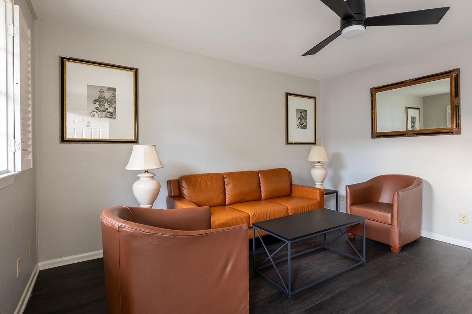 French Quarter Suites Hotel New Orleans Buitenkant foto